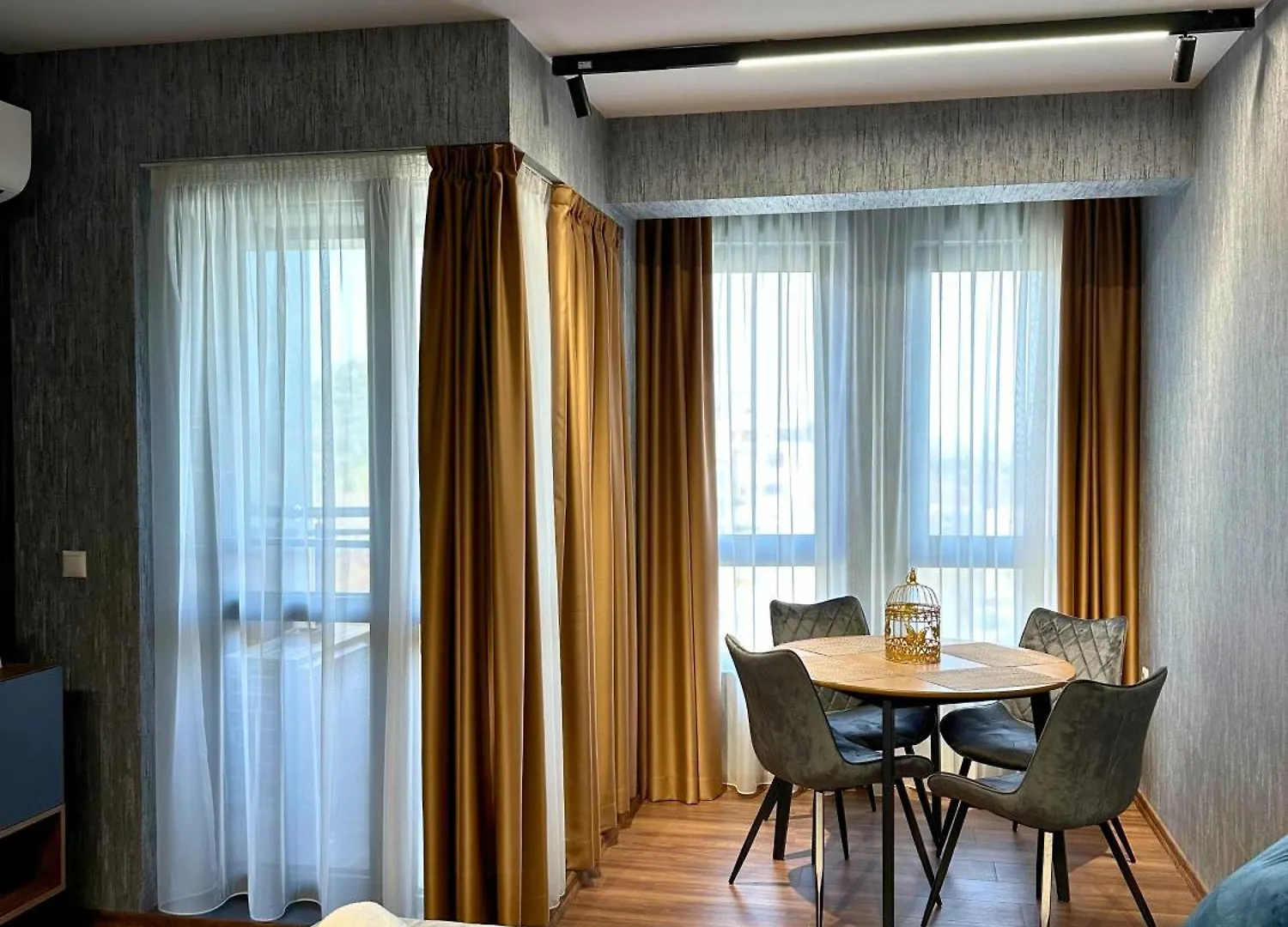 West Point Deluxe Suite Plovdiv Lägenhet